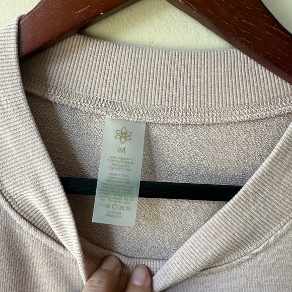 Harmony in Nature Sweatshirt - Picture 4 of 7